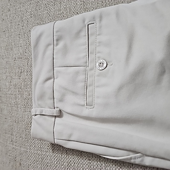 Old Navy Brand AT WAIST khaki size 4reg - Picture 11 of 11